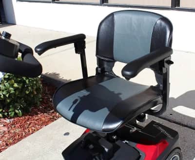 Scout 4 Wheel Mobility Scooter Rental – Kemptville – photo 2 in Kemptville