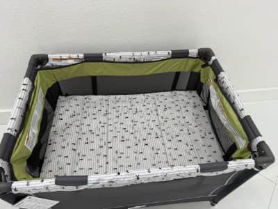 Portable Baby Playpen Rental – Orlando Family Trips – photo 3 in Orlando