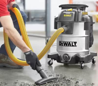 DeWalt Wet/Dry Vacuum – Kanata Cleanup Projects – photo 4 in Kanata