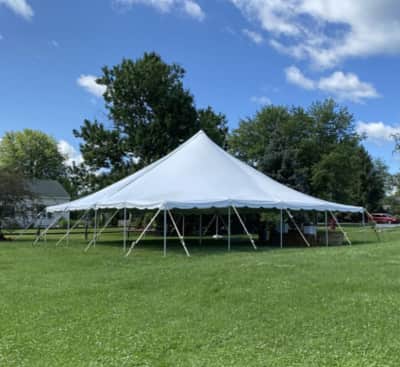 40' x 60' Pole Tent - ( Installed ) – photo 4 in Orléans