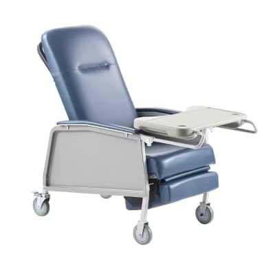 Reclining Geri Chair with Tray and Wheels – photo 3 in Orléans
