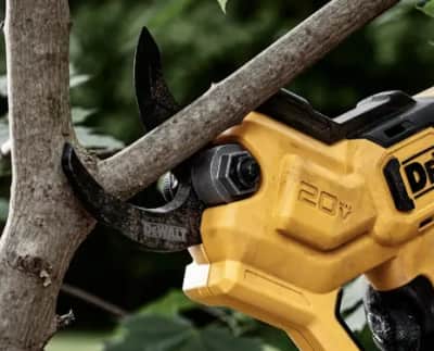 Dewalt Dewalt 20v Max Cordless Pruner for rent in Nepean
