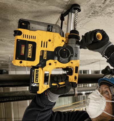 DeWalt 20V Brushless SDS Rotary Hammer Drill for rent in Orléans