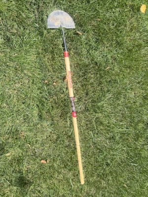 Razorback Half Moon Turf Edger