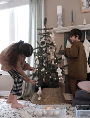 4’ (Small) Artificial Christmas Tree