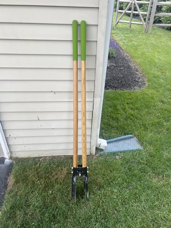 Post Hole Digger for rent in Media