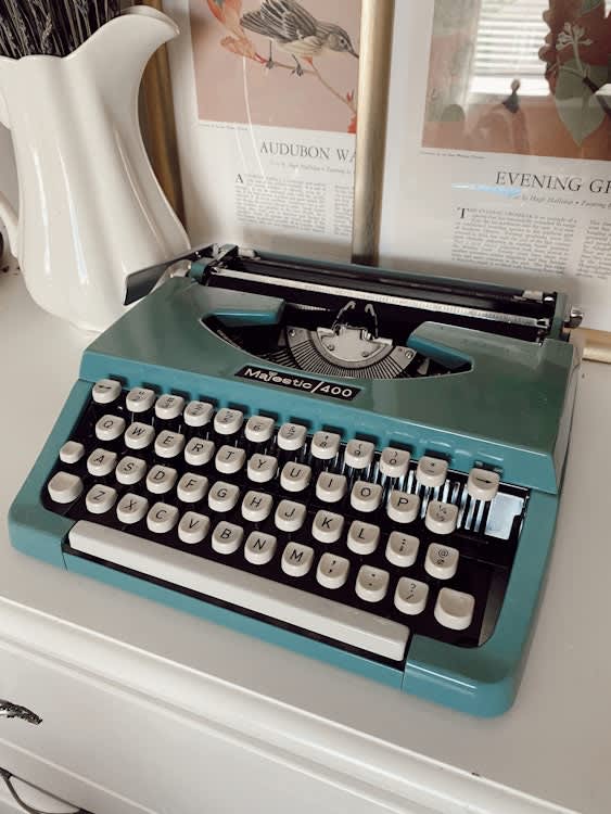 Teal Typewriter – photo 2 in Stittsville