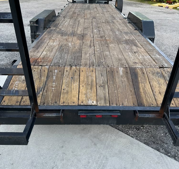 24ft trailer for rent in Miami