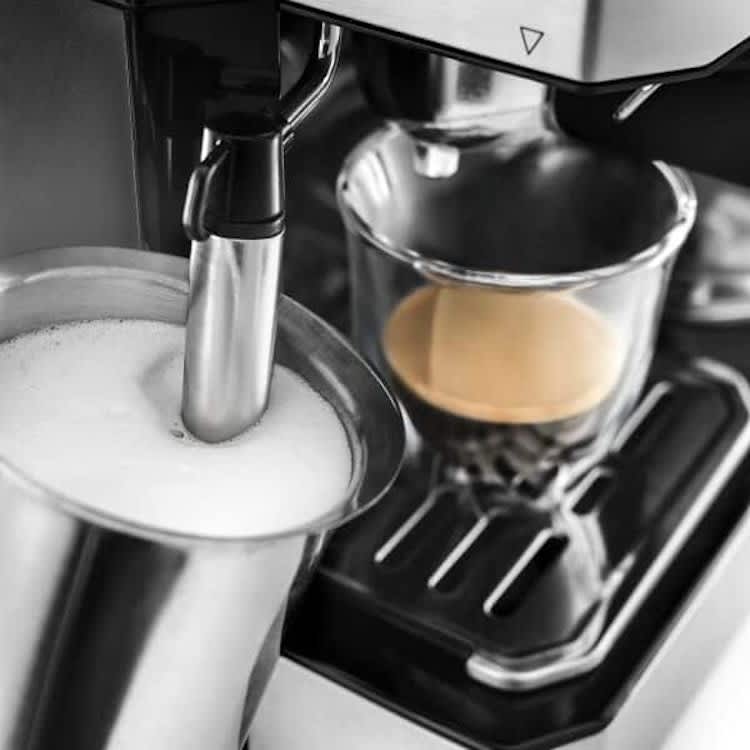De'Longhi All-in-One Coffee Maker & Espresso Machine – photo 3 in Ottawa