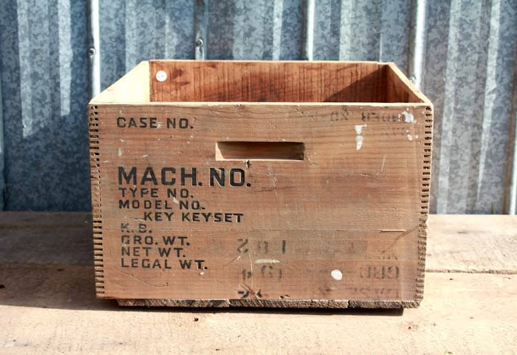 Typewriter Crate – photo 2 in Embrun