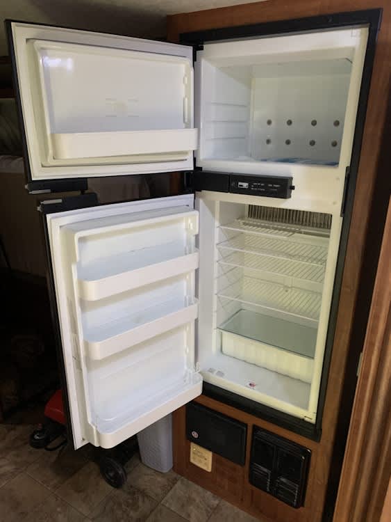 2013 Travel Trailer - 23’ Jayco X23F Hybrid – photo 6 in Rockland