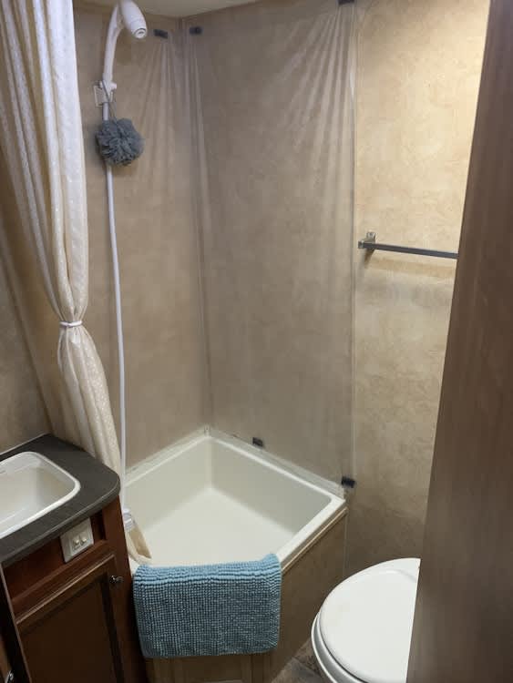 2013 Travel Trailer - 23’ Jayco X23F Hybrid – photo 7 in Rockland