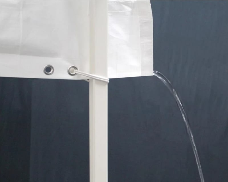 10' Pop Up Canopy Rain Gutter – photo 3 in Orléans