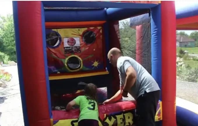 Hooley Ball Carnival Game Inflatable – photo 4 in Orléans