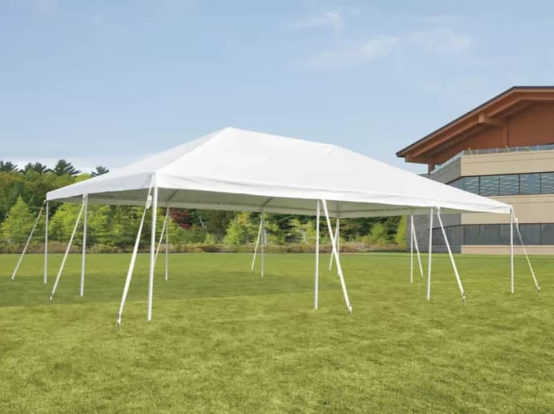 Frame Tent 20' x 30' (Installed) – photo 3 in Orléans