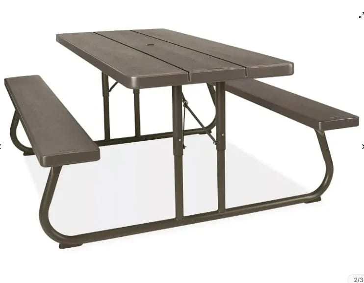 Folding Plastic 6 ft Picnic Table – photo 3 in Orléans