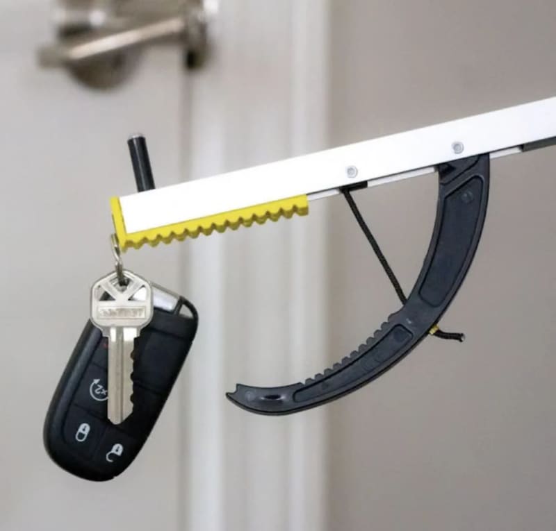 32-Inch Reacher Grabber Mobility Aid – photo 2 in Orléans