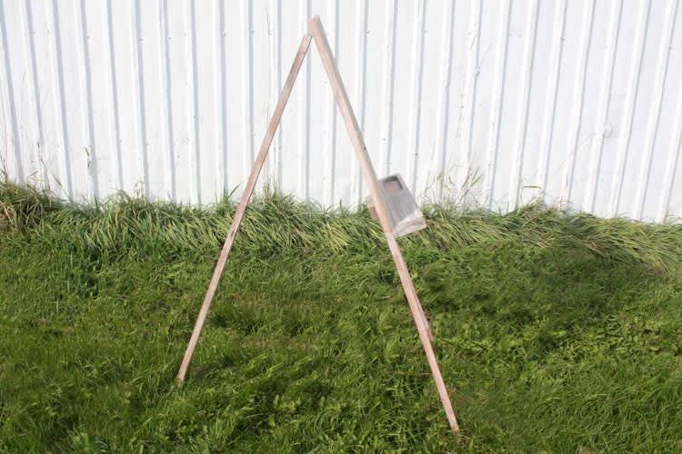 Easel with Chalk Tray – photo 4 in Embrun