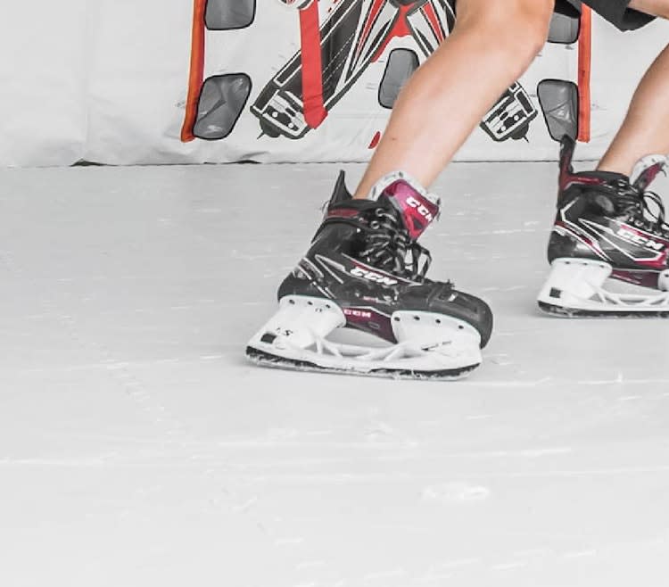 Synthetic Ice Tiles 18” x 18” – photo 2 in Kanata