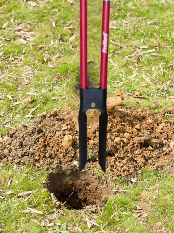 Post Hole Digger 57-1/2" for rent in Nepean
