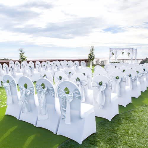 Universal White Stretch Spandex Chair Covers – photo 5 in Nepean