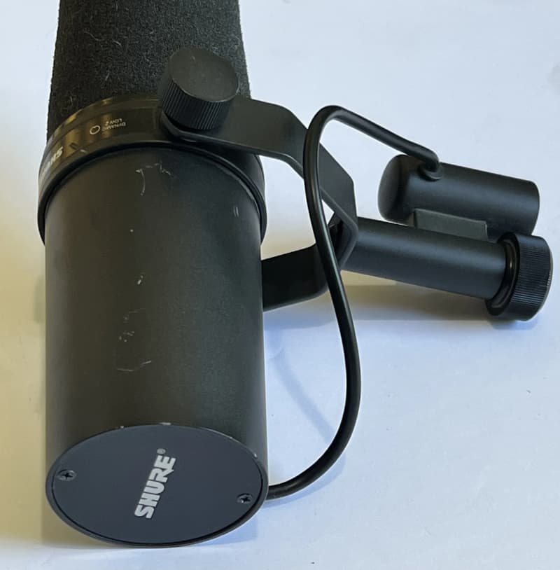 Shure SM7B Professional Dynamic Microphone Rental – photo 2 in Cumberland