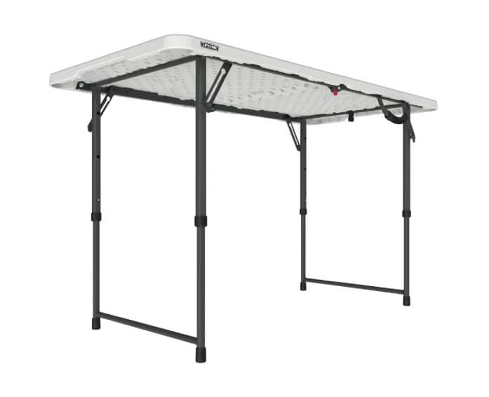4ft Fold in Half Table – photo 2 in Orléans