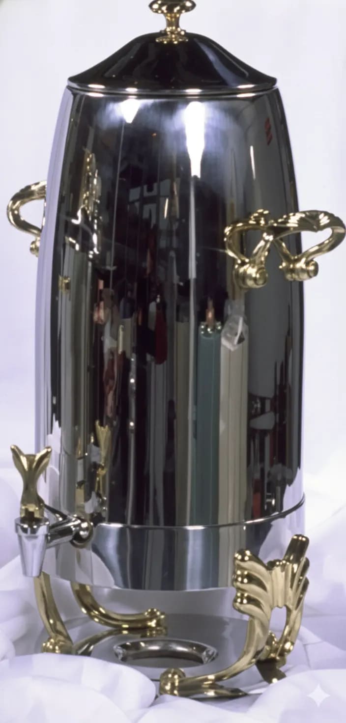 Coffee Server-Deluxe Samovar - 5 Gallon for rent in Orléans