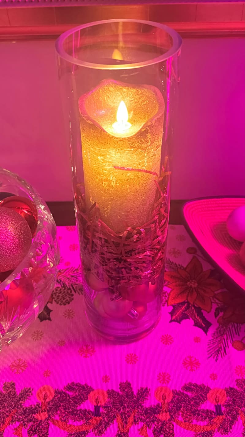 Festive Hurricane Vase Rental in Ottawa – photo 2 in Ottawa