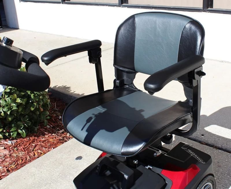 Scout 4 Wheel Mobility Scooter Rental – Kemptville – photo 2 in Kemptville