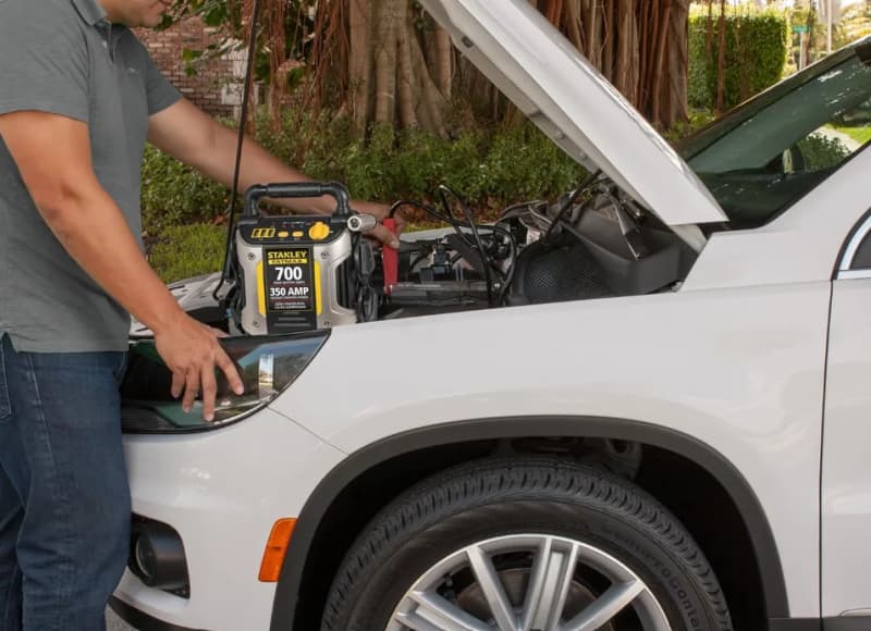 Portable Compress / Jump Starter / Car Booster Rental for rent in Kanata