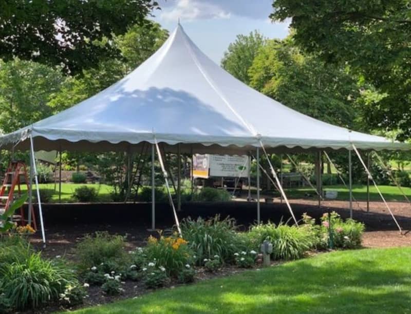 30' x 30' Pole Tent - ( Installed ) for rent in Orléans