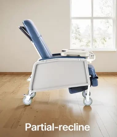 Reclining Geri Chair with Tray and Wheels – photo 3 in Arnprior