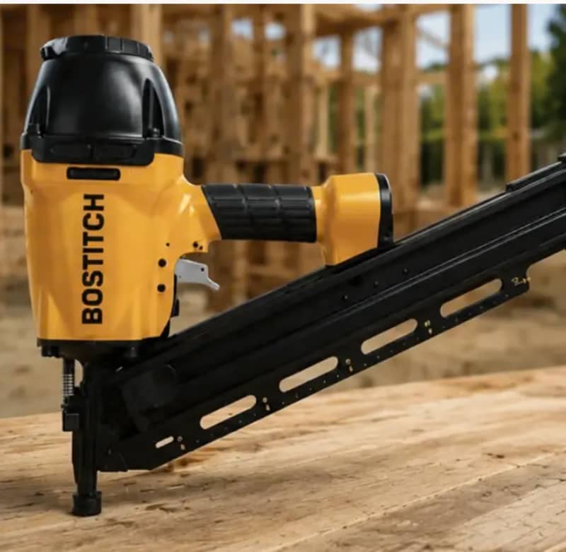 BOSTITCH Pneumatic Framing Nailer 28-Degree for rent in Orléans