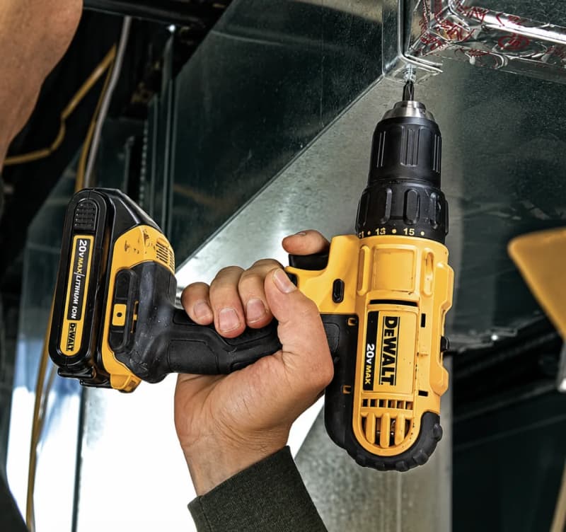 DEWALT 20V MAX Drill and Impact Driver Combo for rent in Kanata