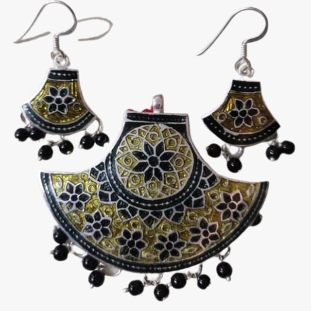 Silver Handicraft Meenakari Work Earings And Pendent Set in Light Brown