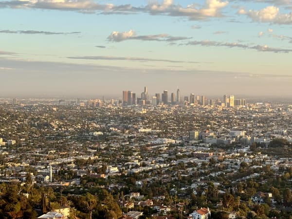 Wide urban area and distant skyline in Los Angeles near Griffith Observatory.