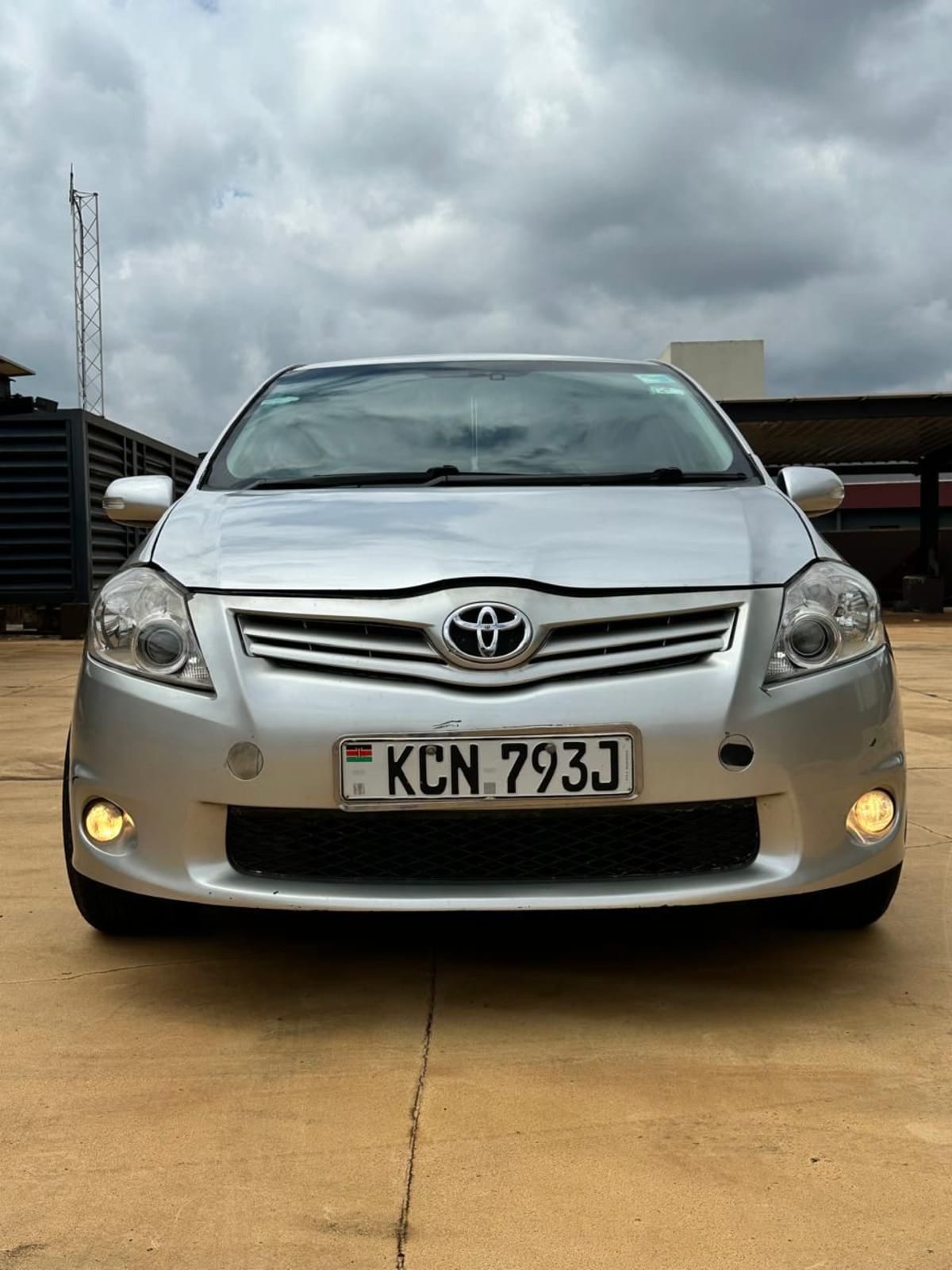 TOYOTA AURIS