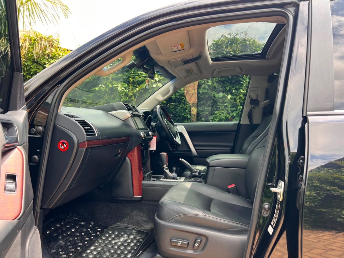 TOYOTA LANDCRUISER J150