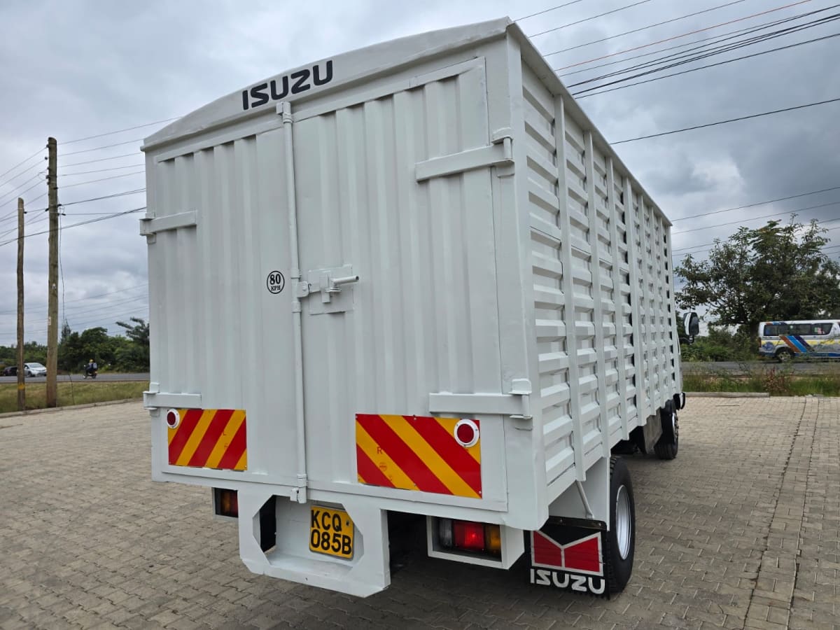 ISUZU NPR LOCAL