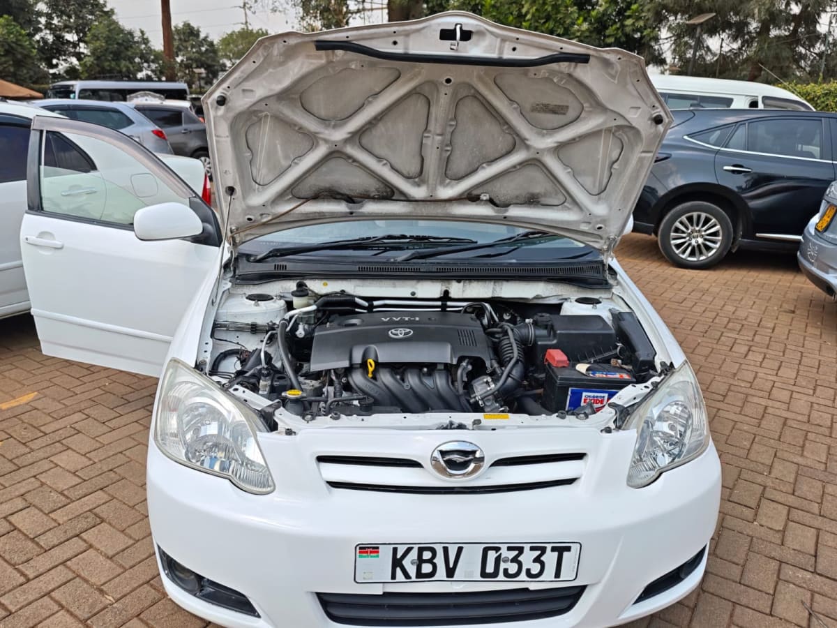 TOYOTA RUNX