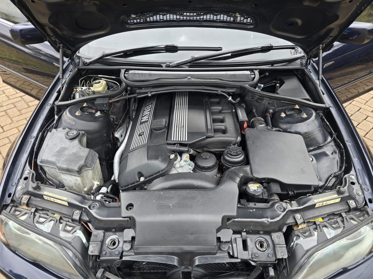 BMW 318i