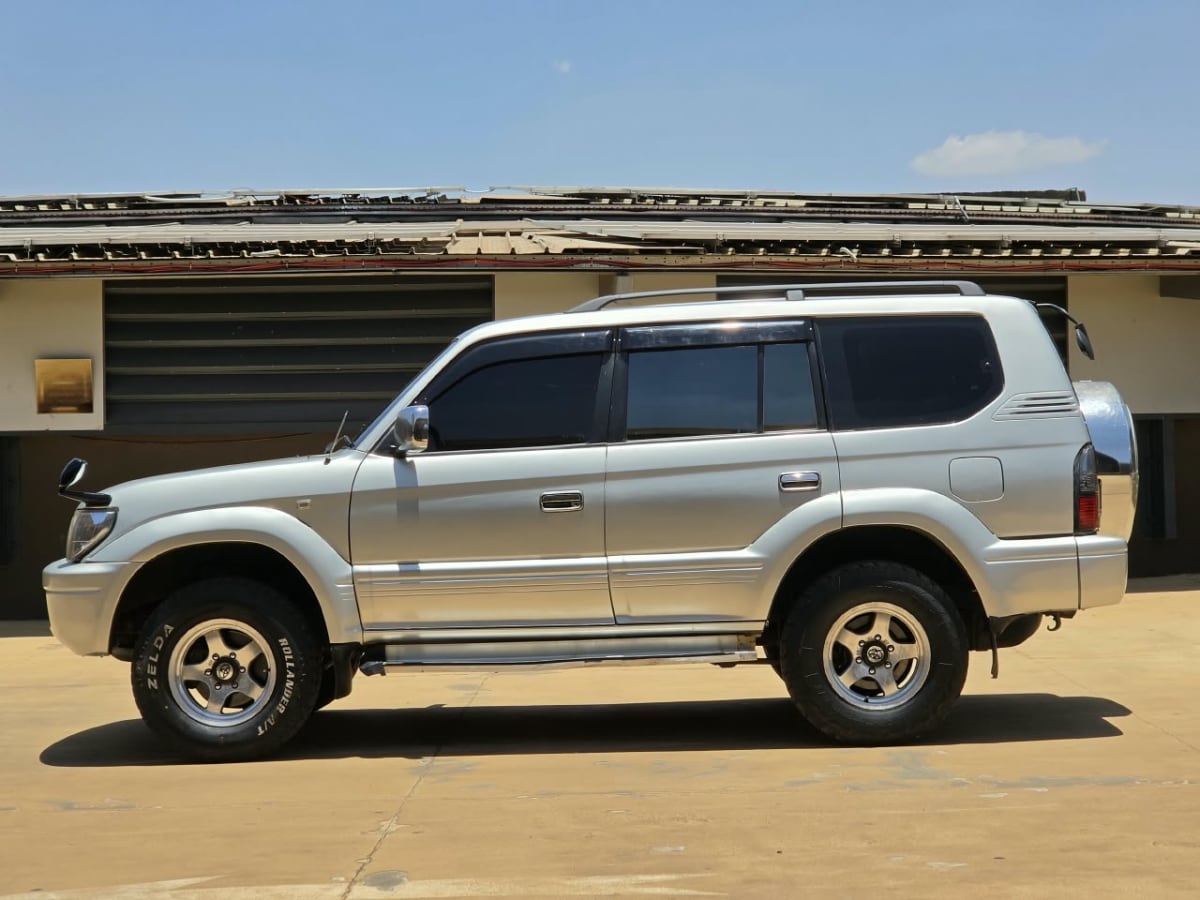 TOYOTA LANDCRUISER J95