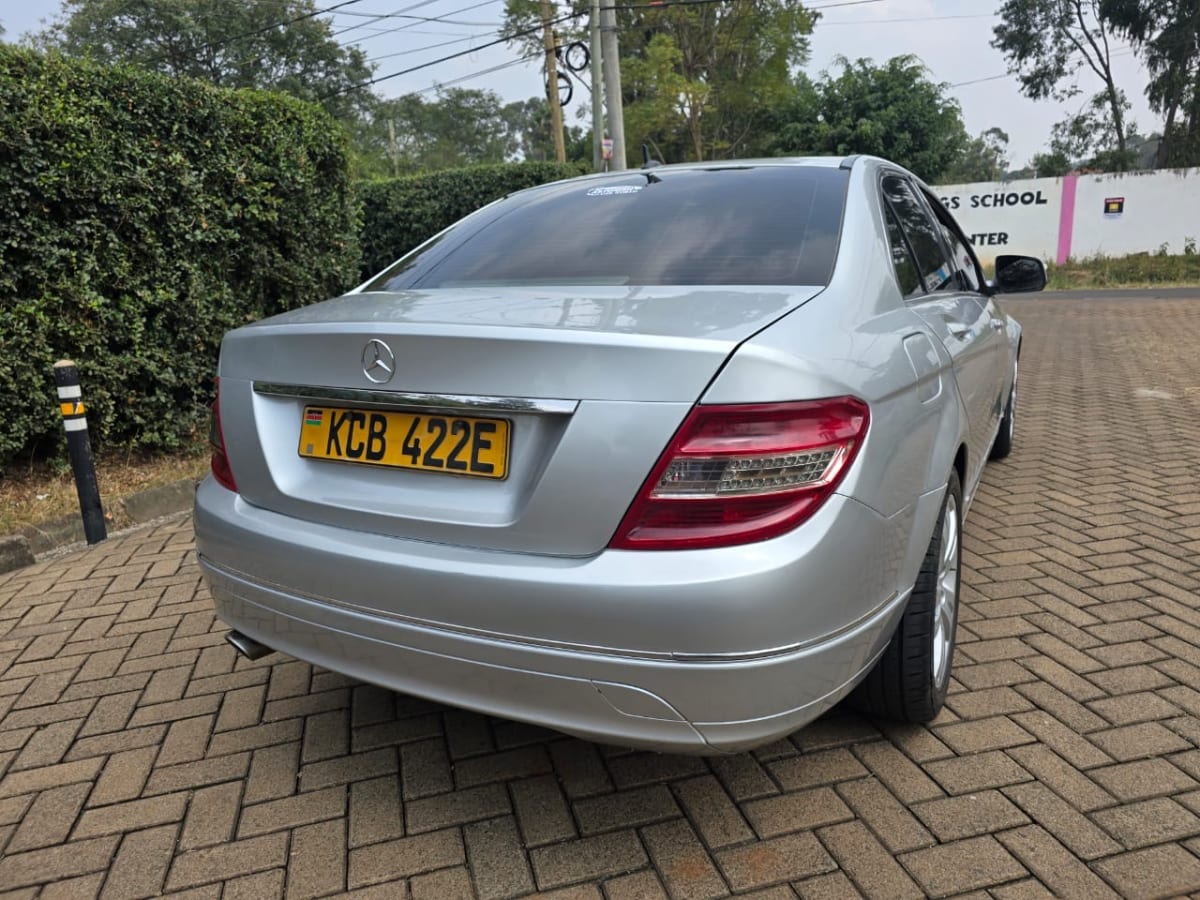 Mercedes Benz C200