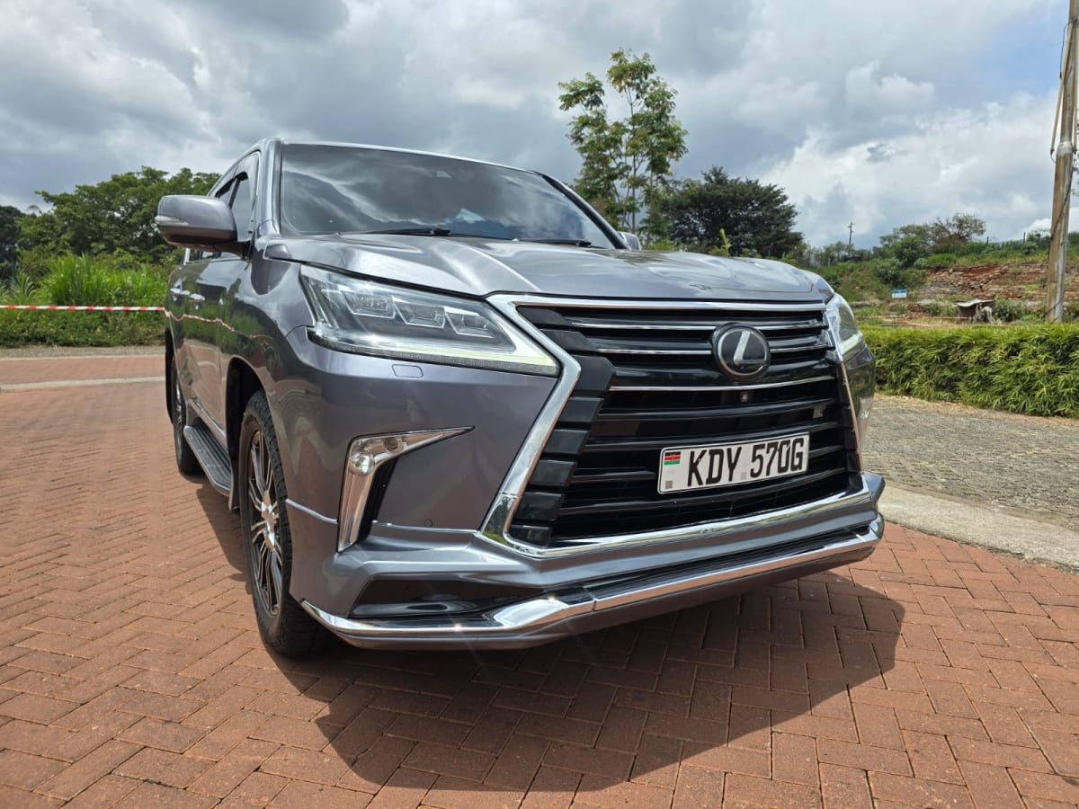 LEXUS LX570