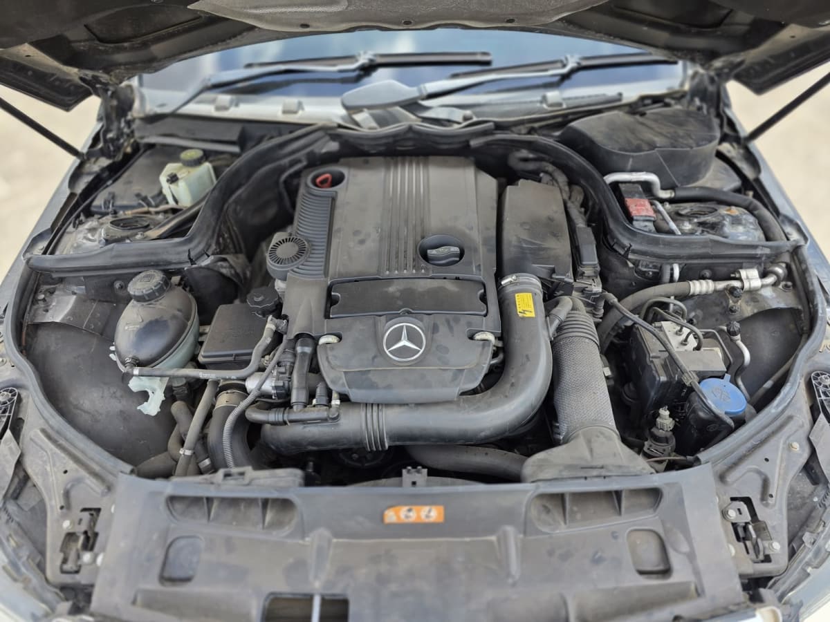 Mercedes Benz