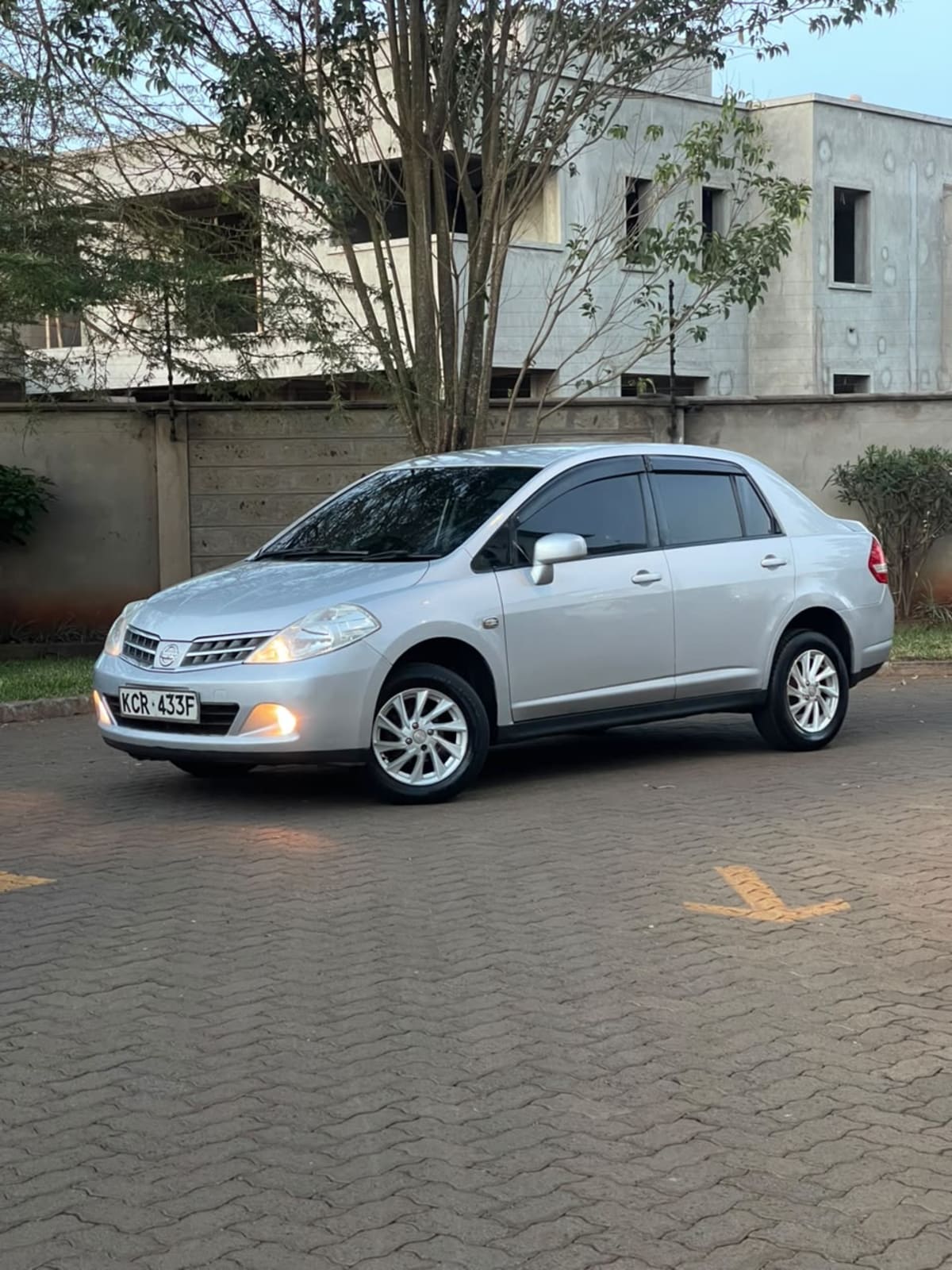 Nissan Tiida
