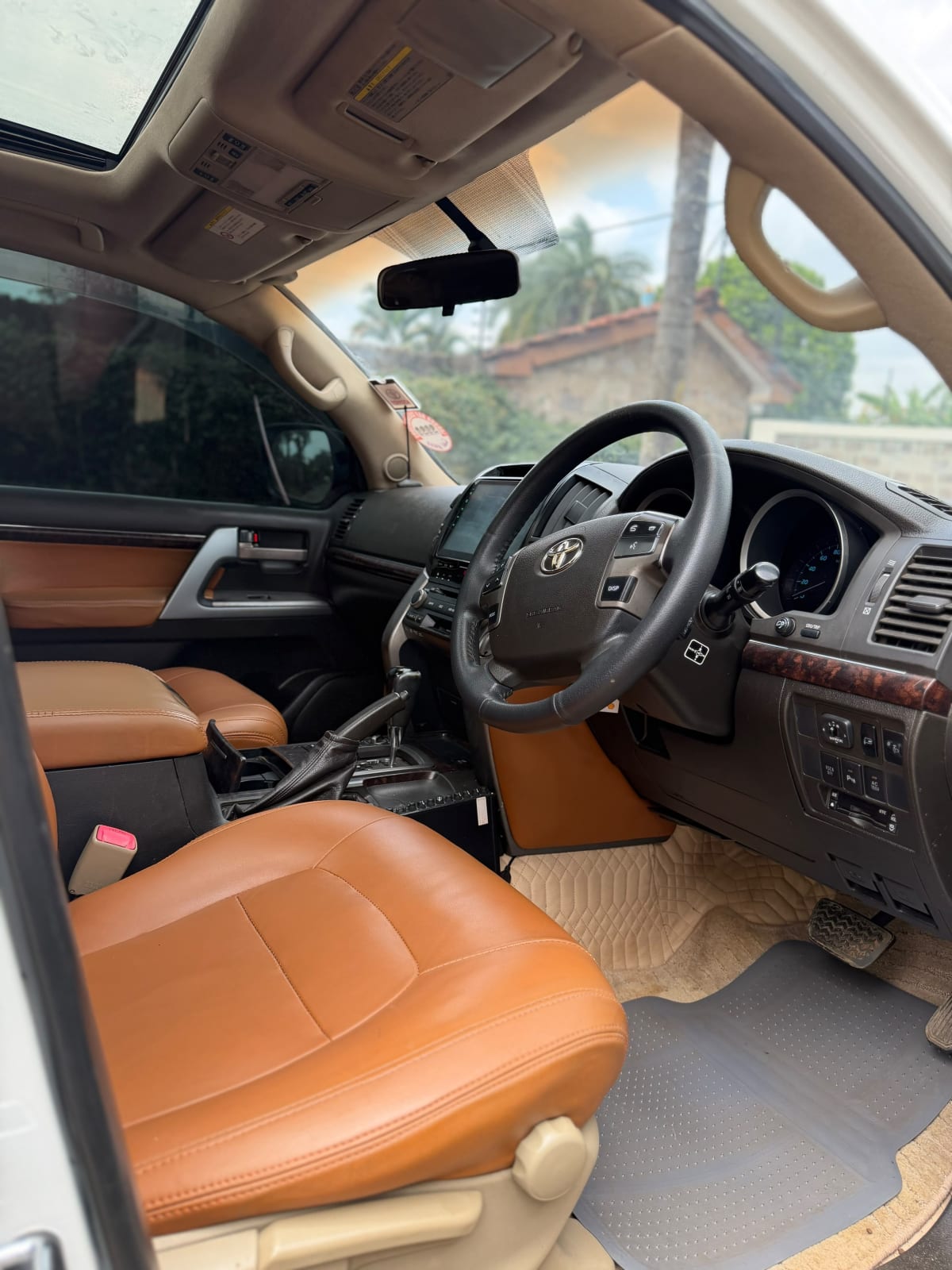 Toyota Landcruiser V8