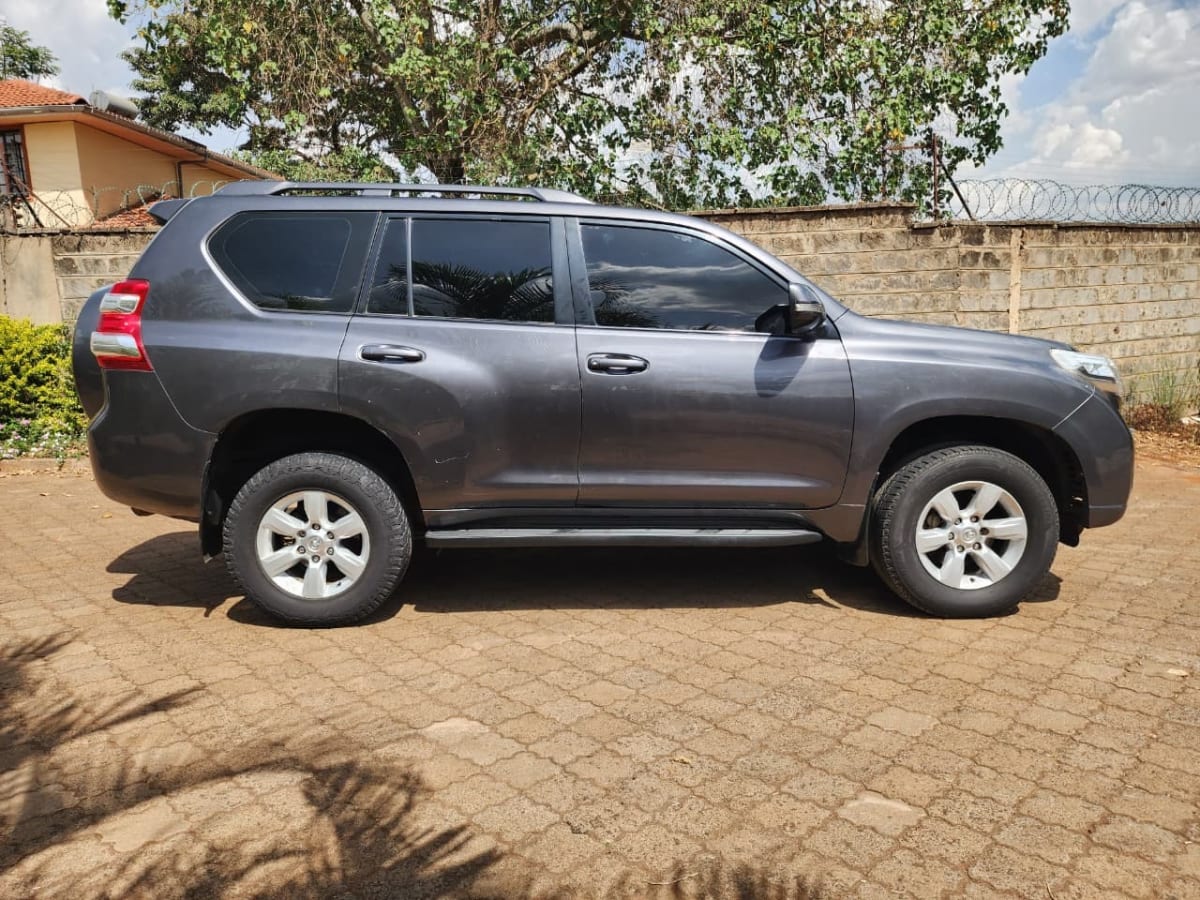 Toyota Landcruiser J150