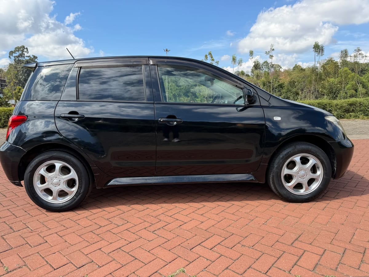 Toyota Ist